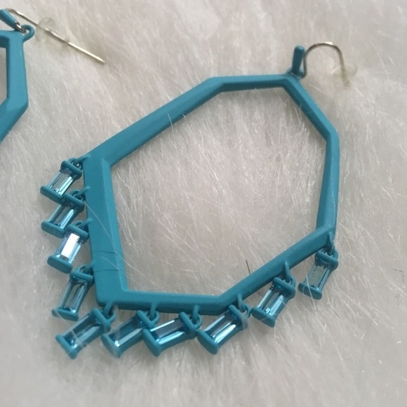 Kendra Scott Thomas Drop Earrings - Picture 5 of 8